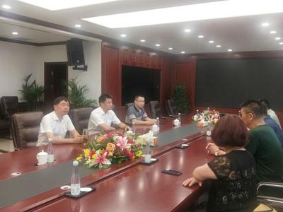 江蘇蘊(yùn)德實業(yè)董事長陳慶明來我縣考察